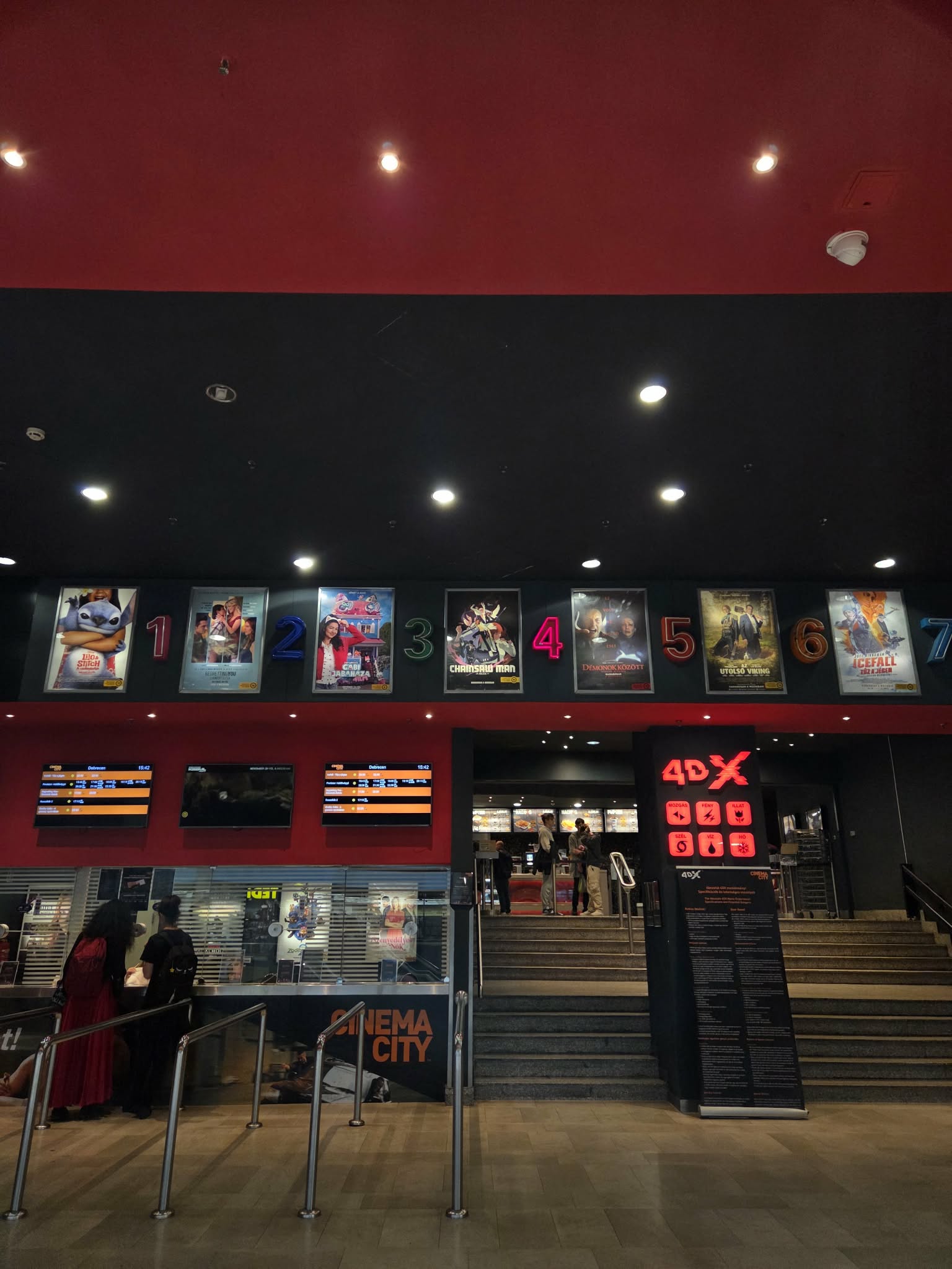 映画館で気分転換